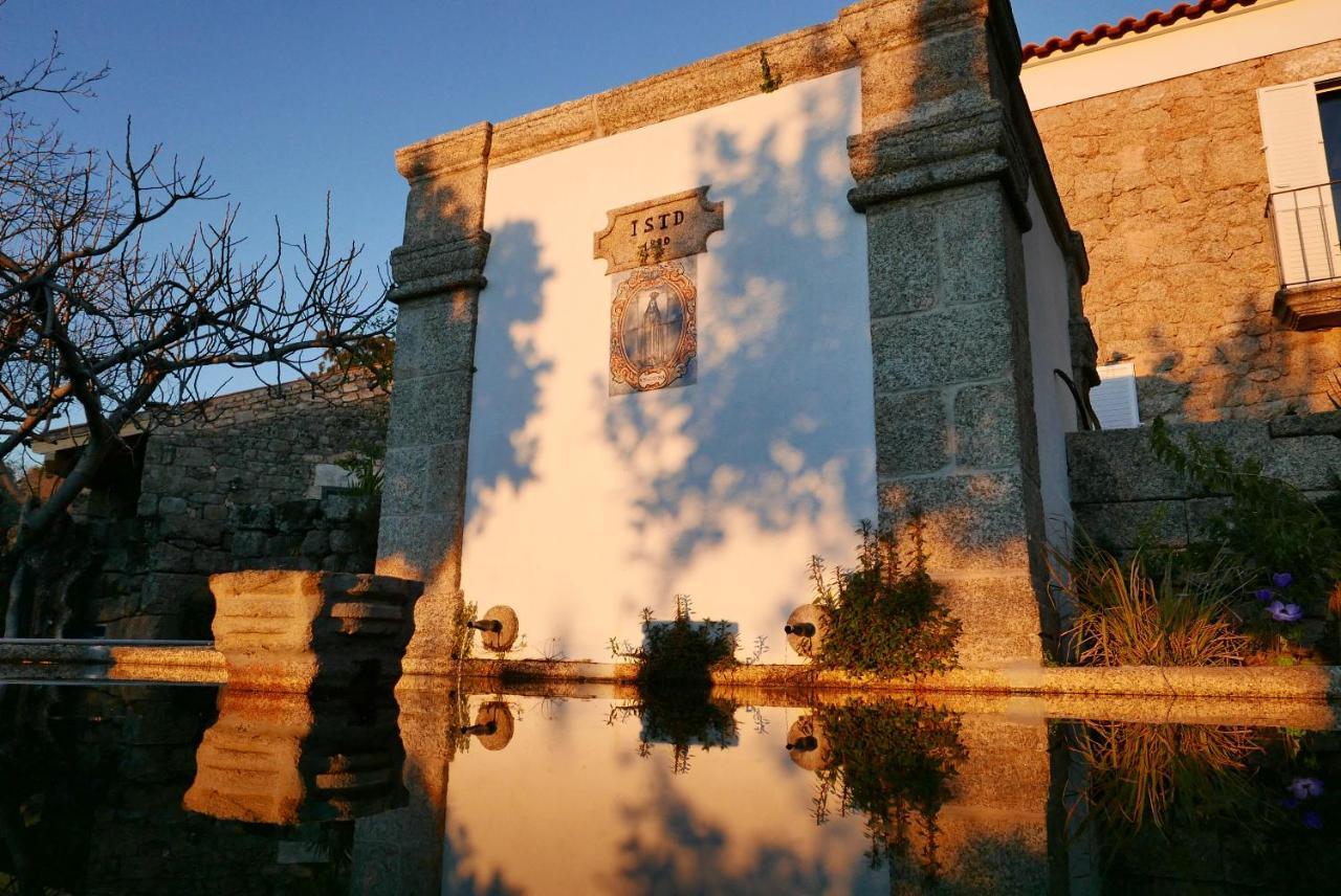 Casa Do Meio Em Quinta De Sao Pedro De Vir-A-Corca Pension Monsanto Buitenkant foto